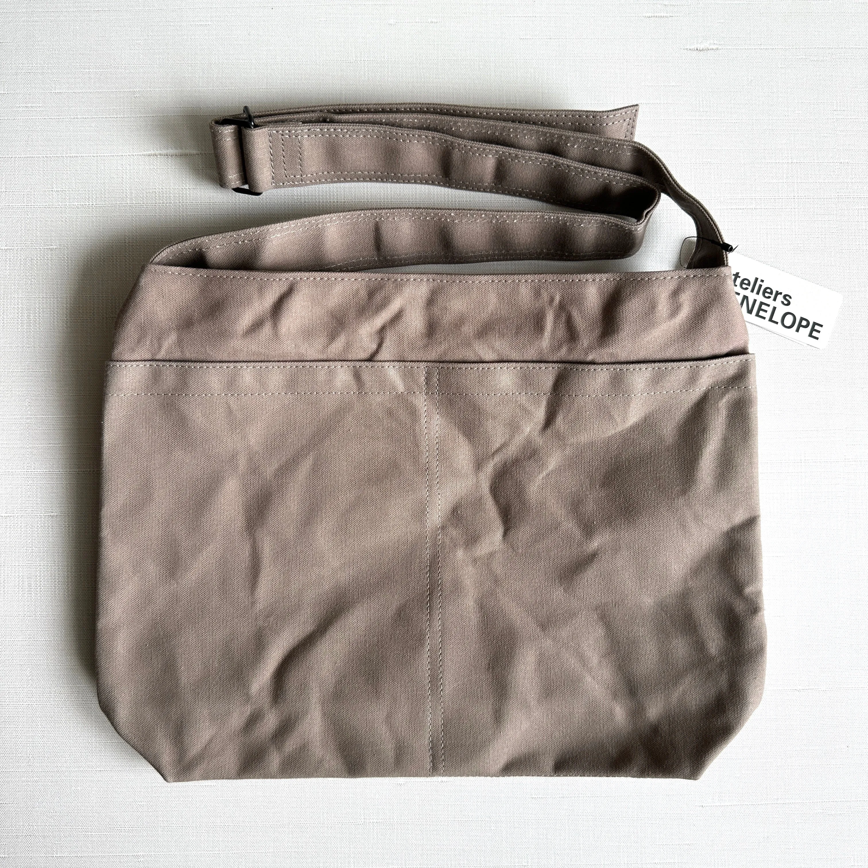 [AP] Safari Shoulder Bag (Small)