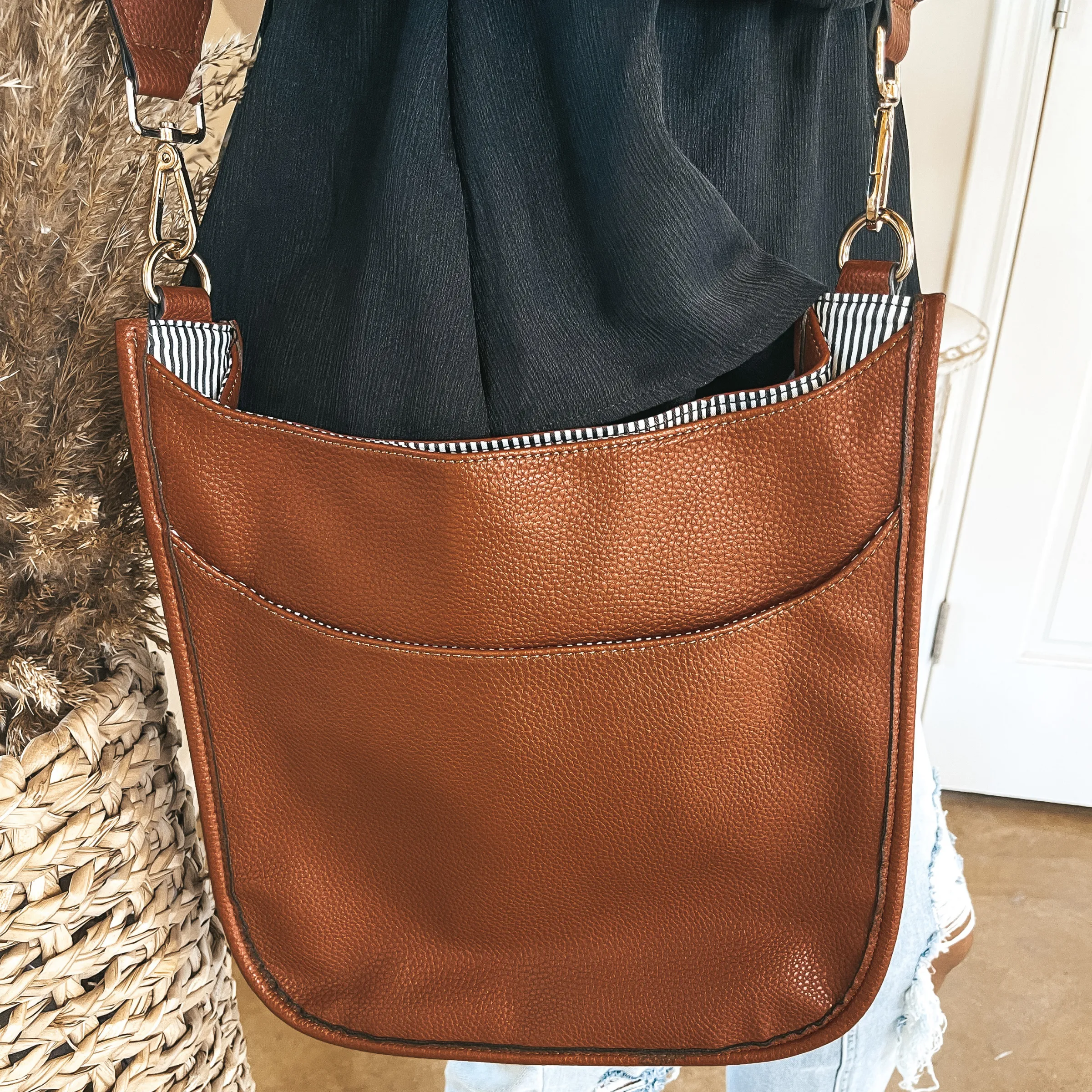 Crossbody Travel Purse in Brown