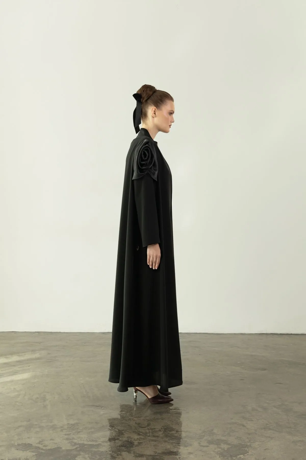 EAA2411 Rose Sleeve Tailored Abaya