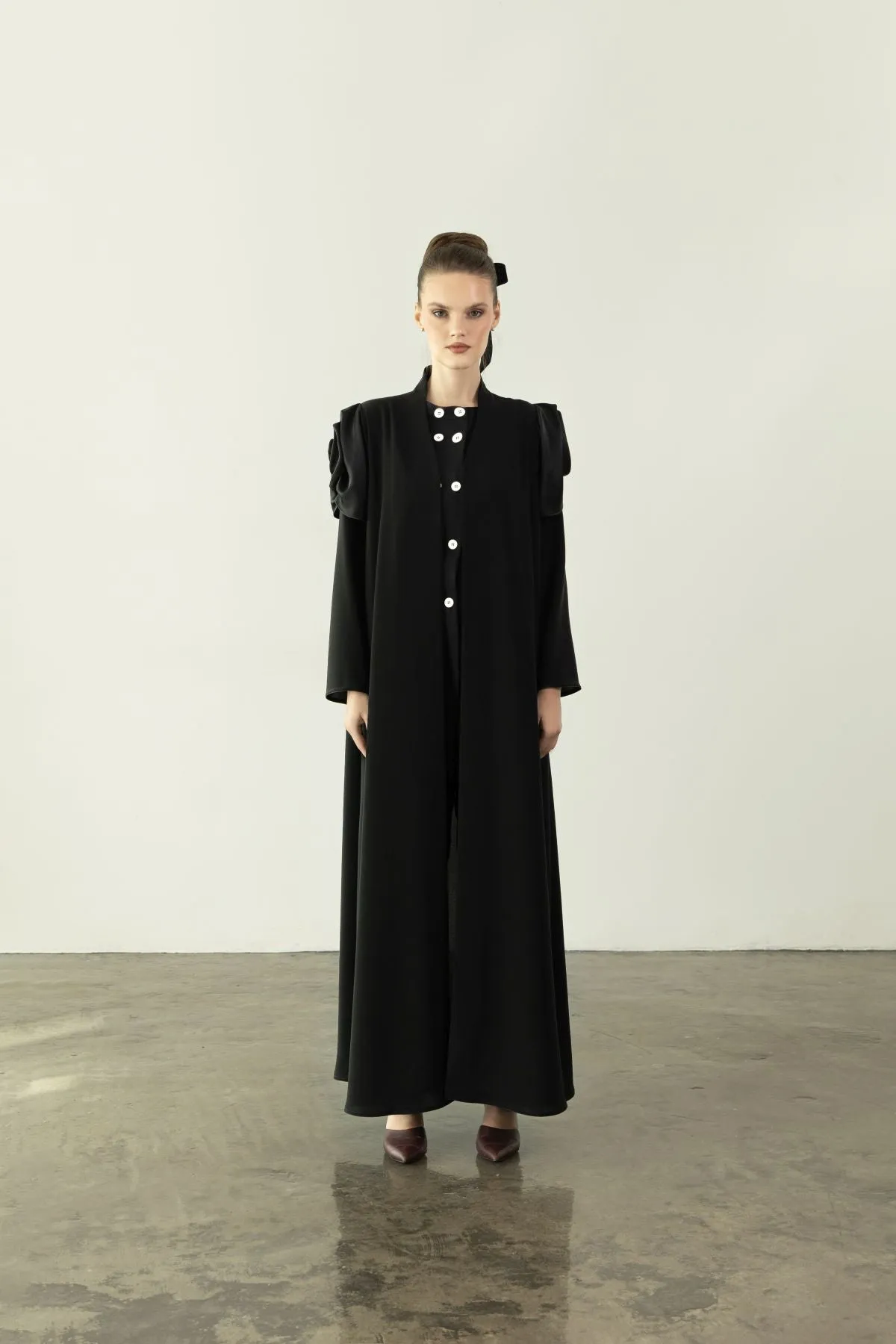 EAA2411 Rose Sleeve Tailored Abaya