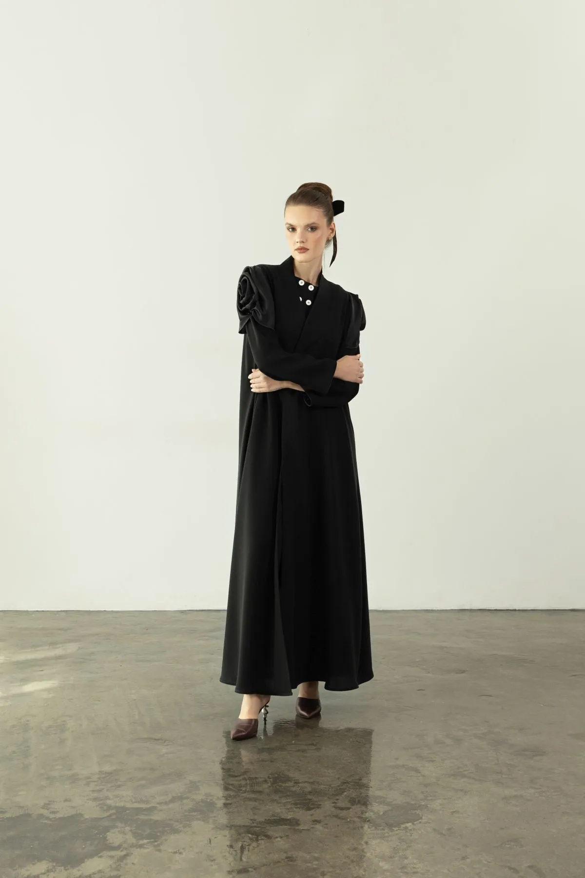 EAA2411 Rose Sleeve Tailored Abaya