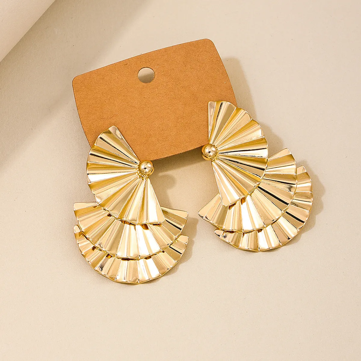 Exquisite Fan-Shaped Earrings with a Bold European-Inspired Design