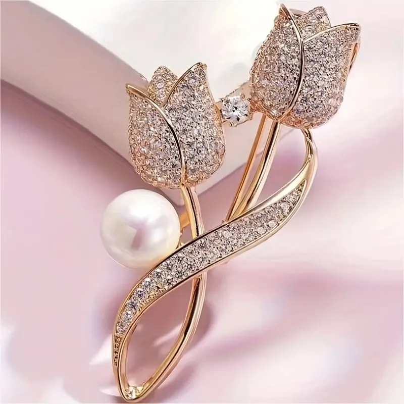 Exquisite Tulip-Shaped Faux Pearl Brooch Adorned with Artificial Diamond