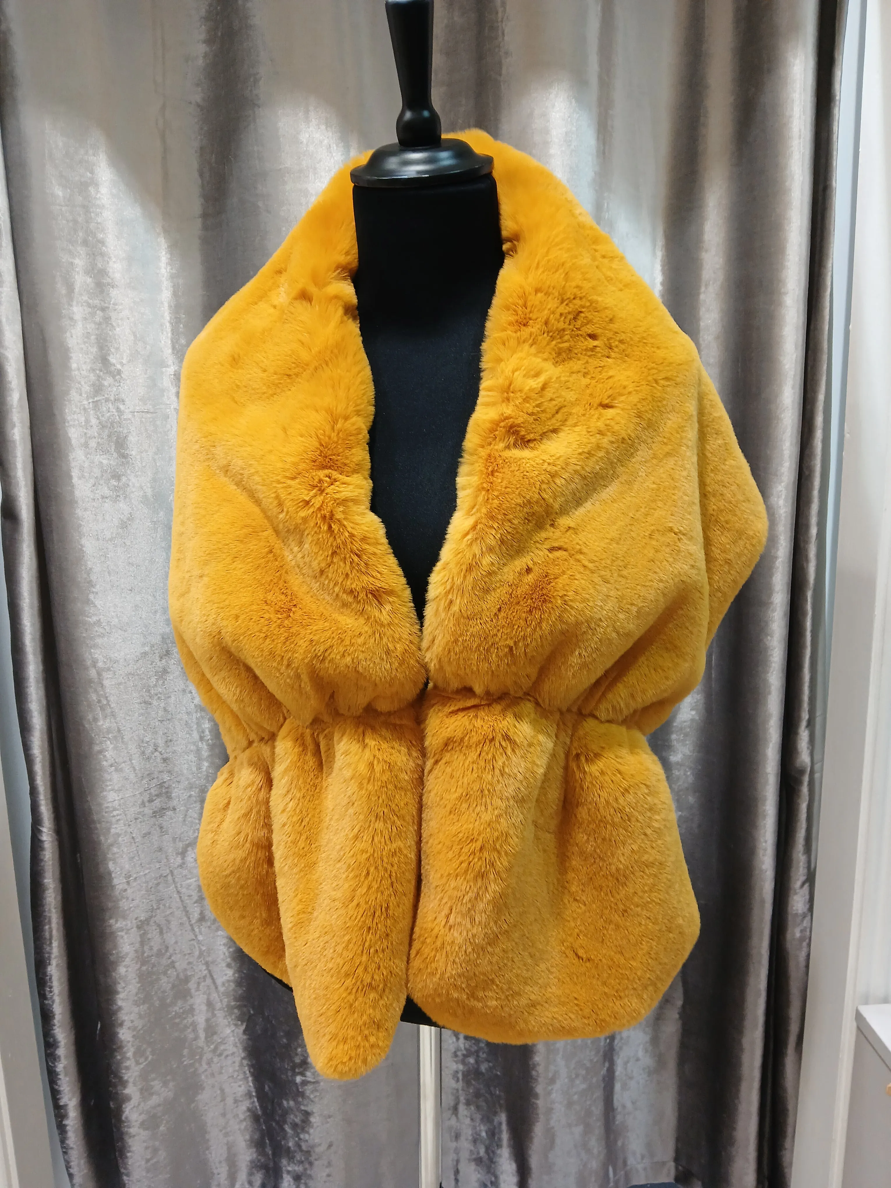 Faux fur wrap/stoles