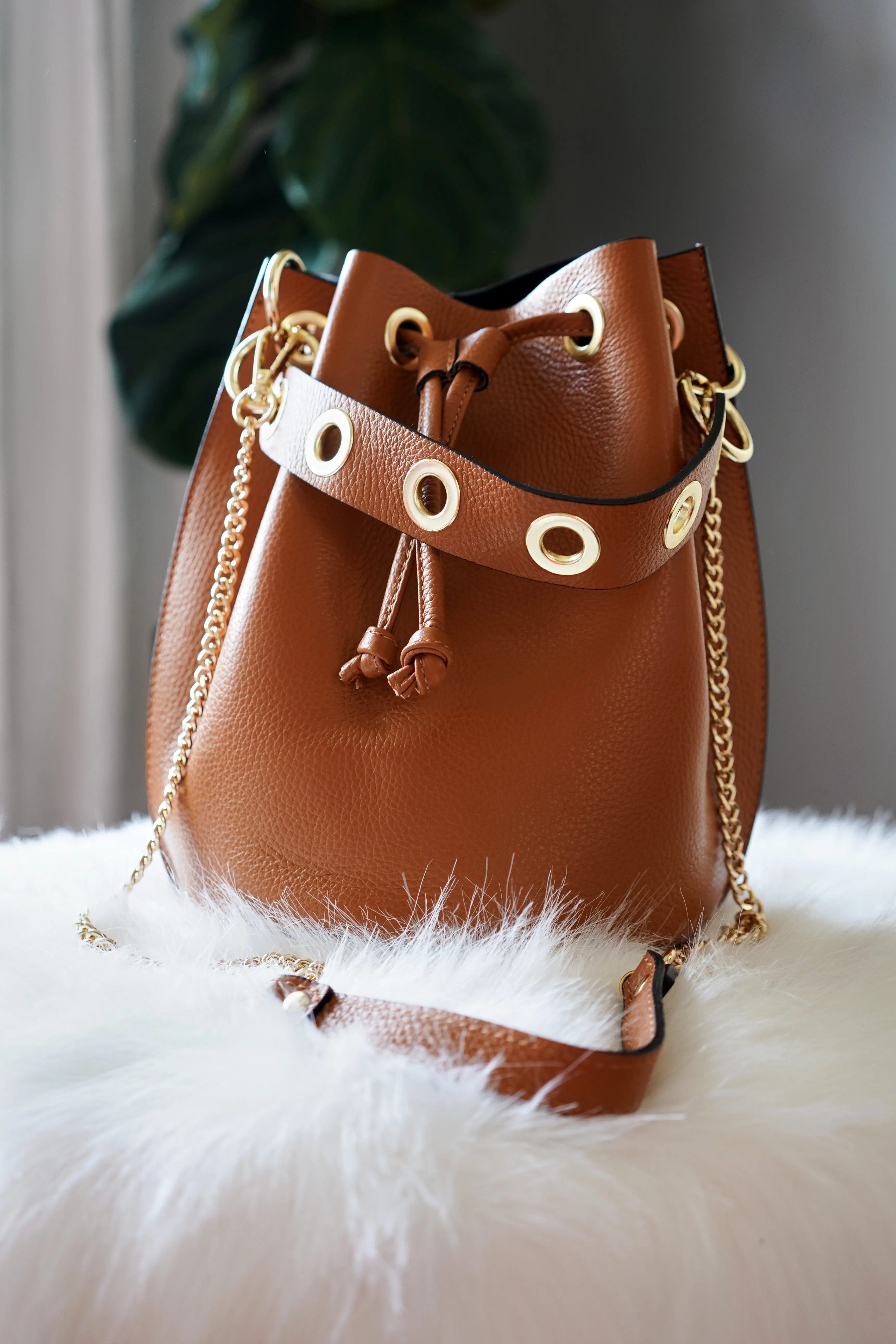 Fritz Italian Leather Bucket Bag Camel