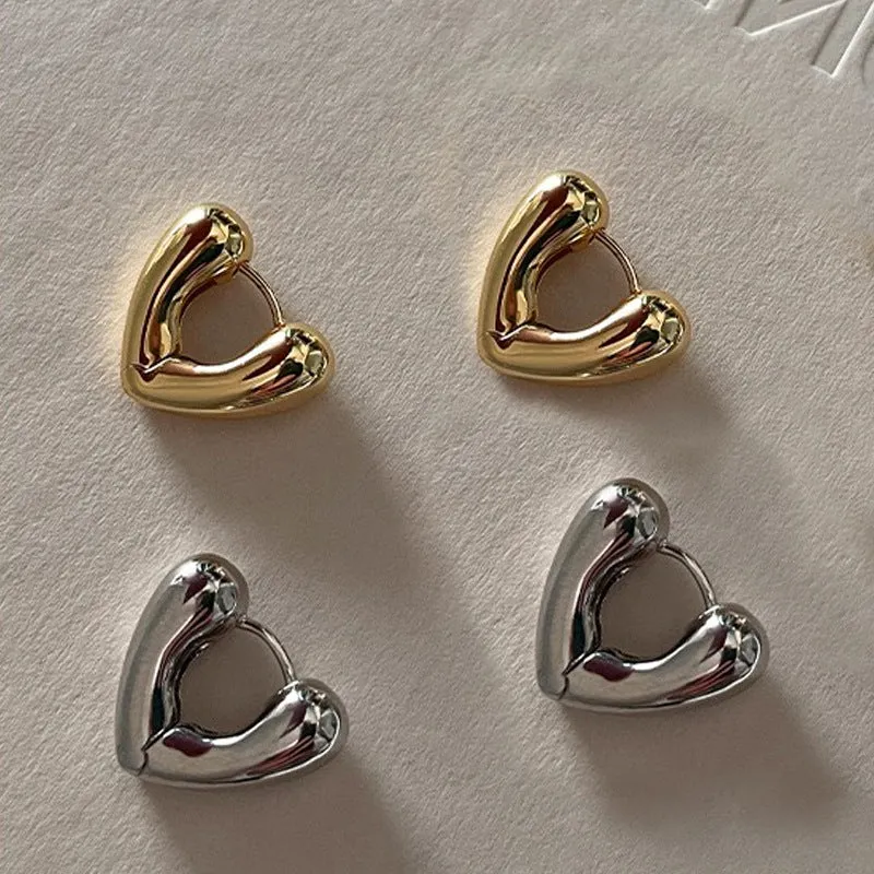 Gold Love Heart Cool Style Exquisite Small Silver Heart-shaped Earrings