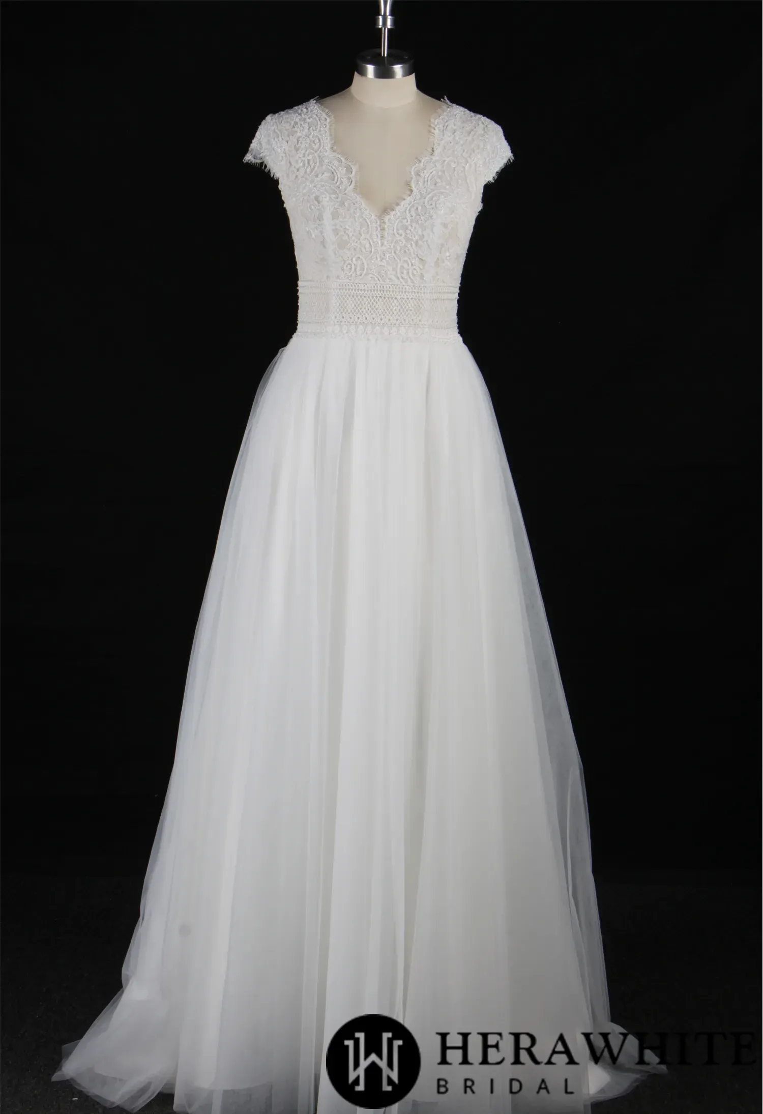 Graceful Geometric Lace Beading Wedding Dress