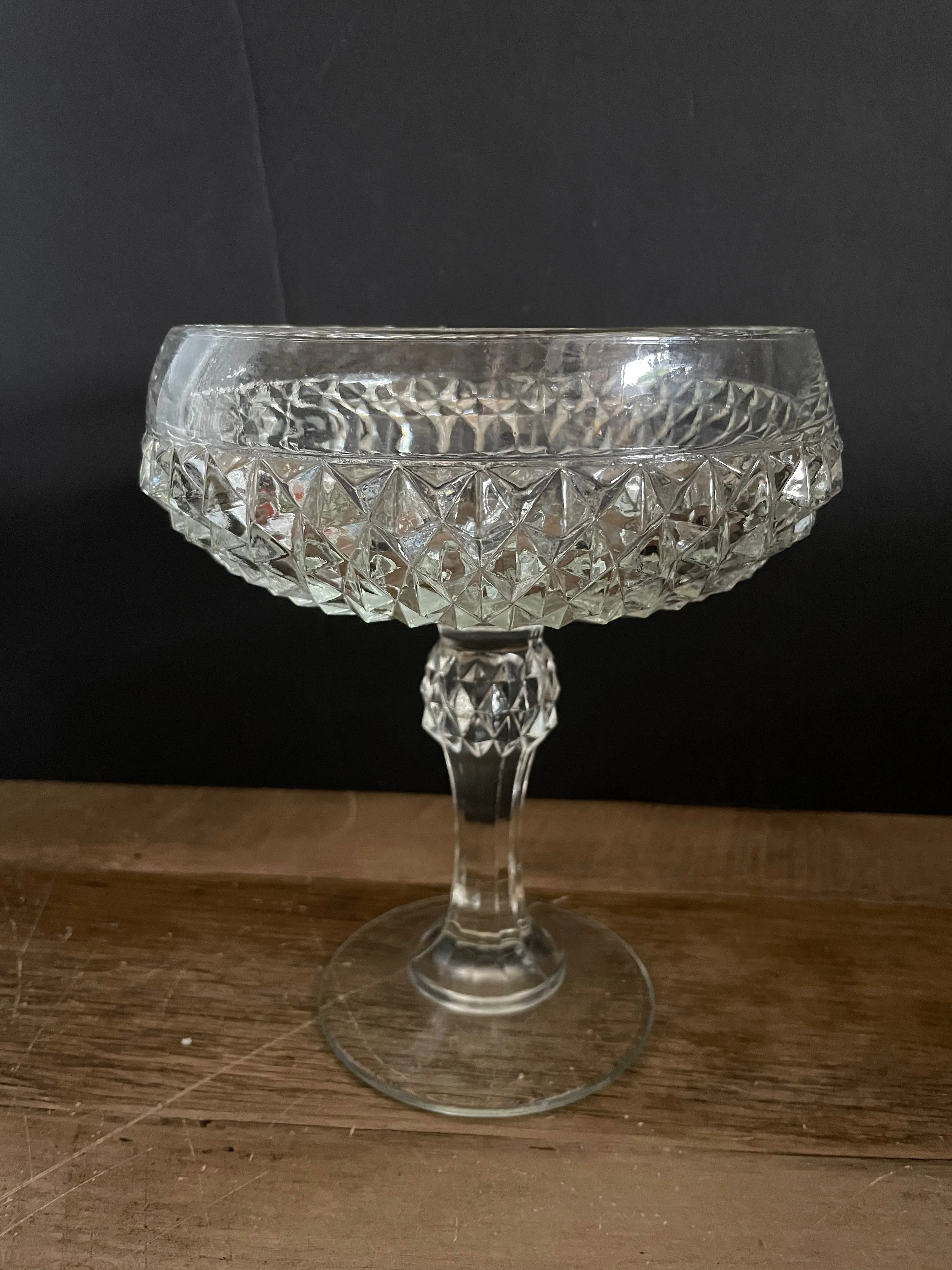 [L] <€€ Vintage Crystal Glass Pedestal Diamond Cut Candy Dish Delicate Regal