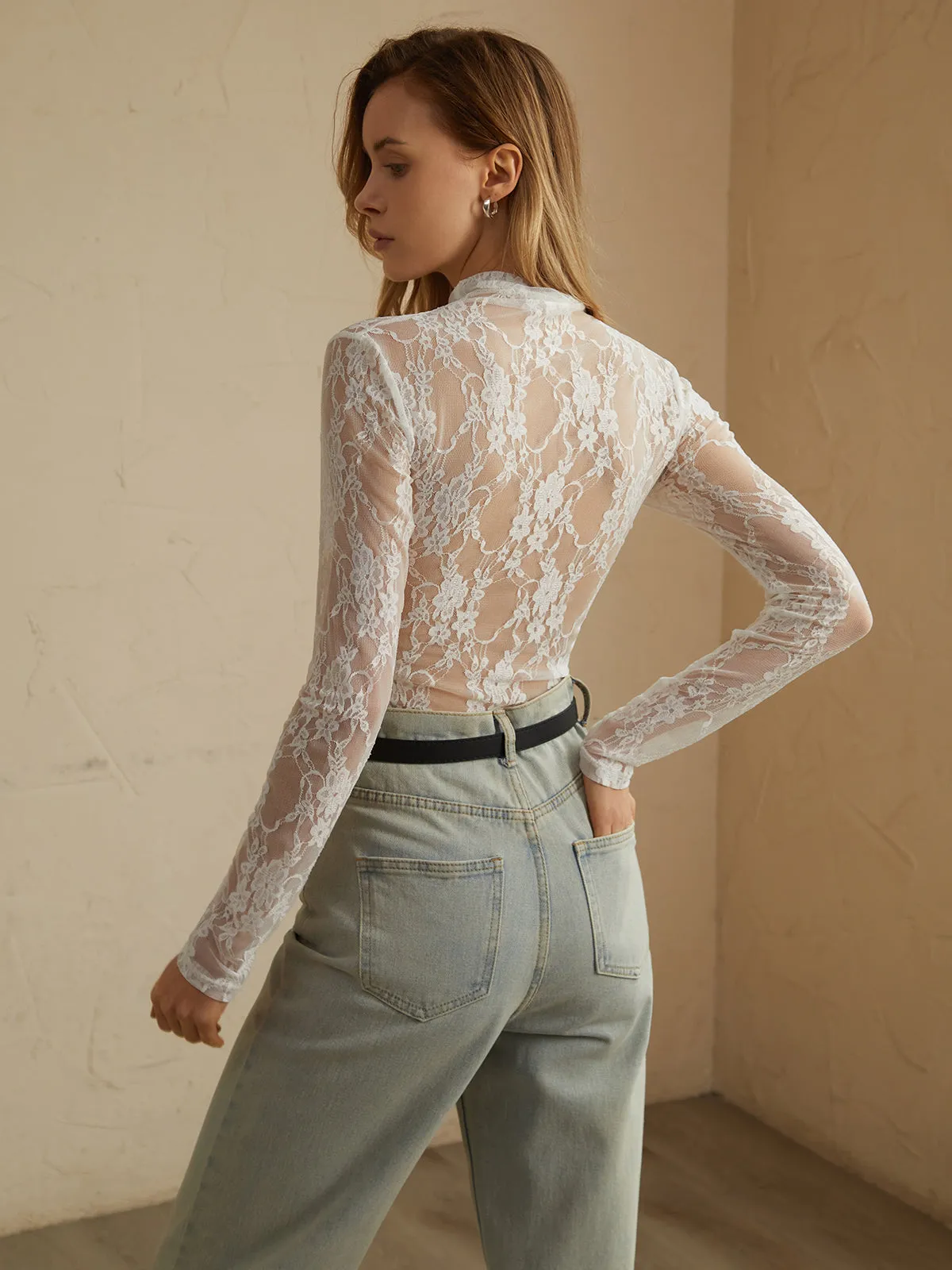 Lace Patchwork Graceful Tunnel Neck Top