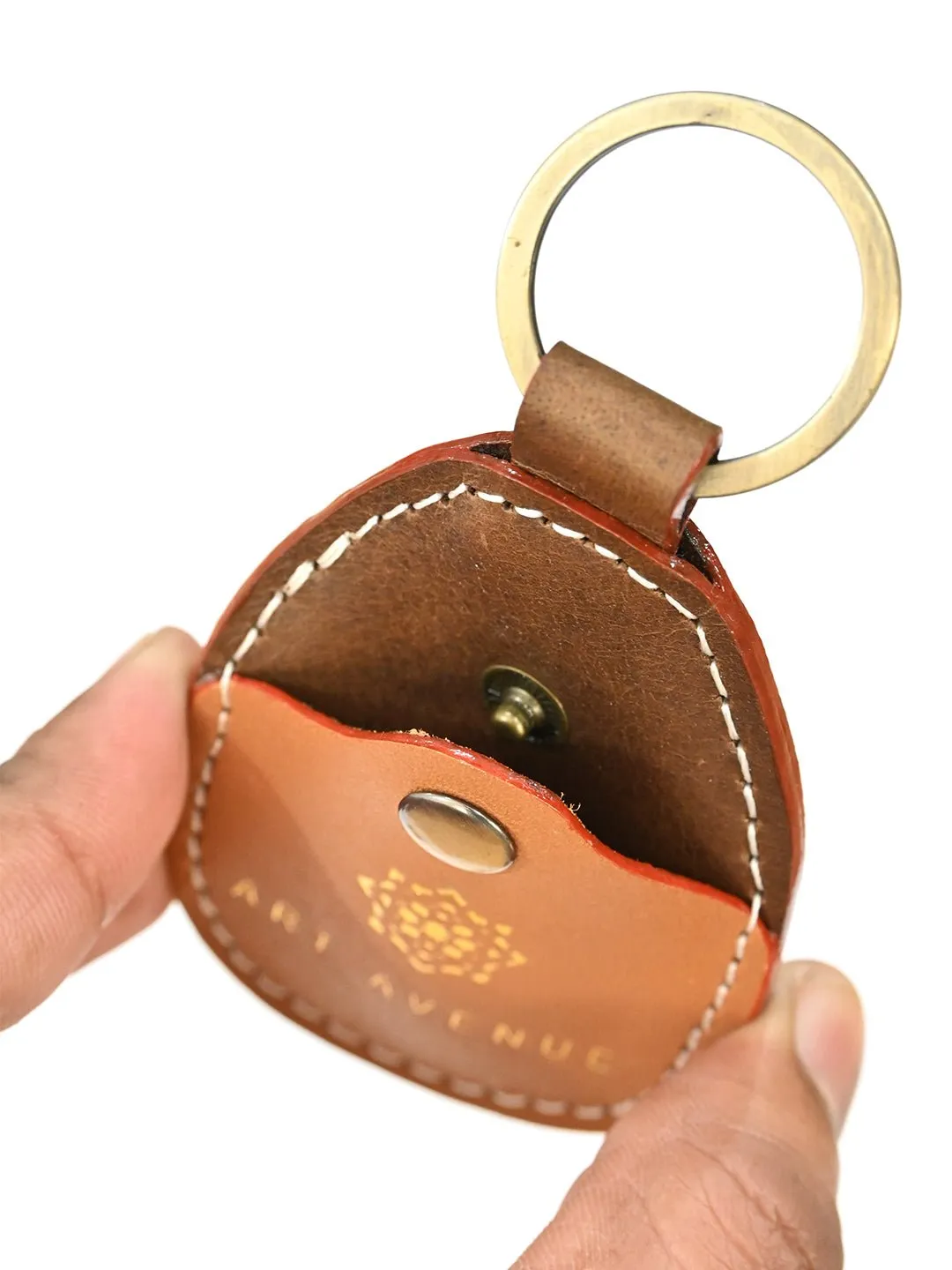 STYLISH LEATHER KEYCHAIN 4