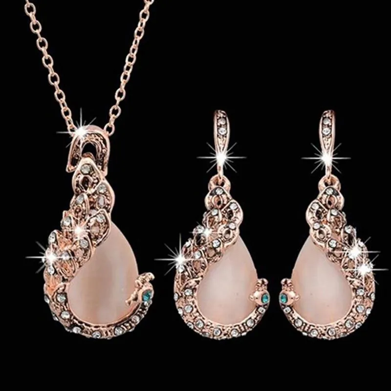 Women Elegant Waterdrop Rhinestone Pendant Necklace Earrings Set